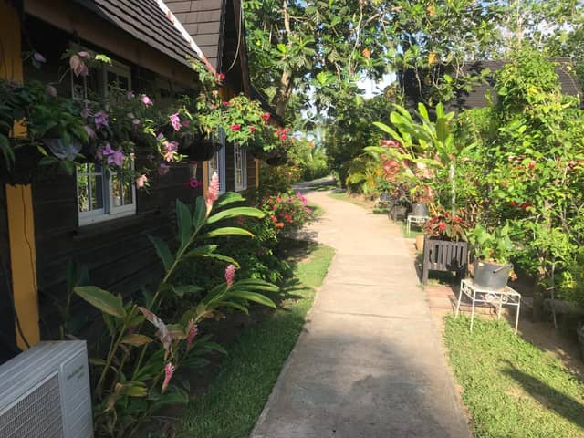 Firefly Beach Cottages — photo 2