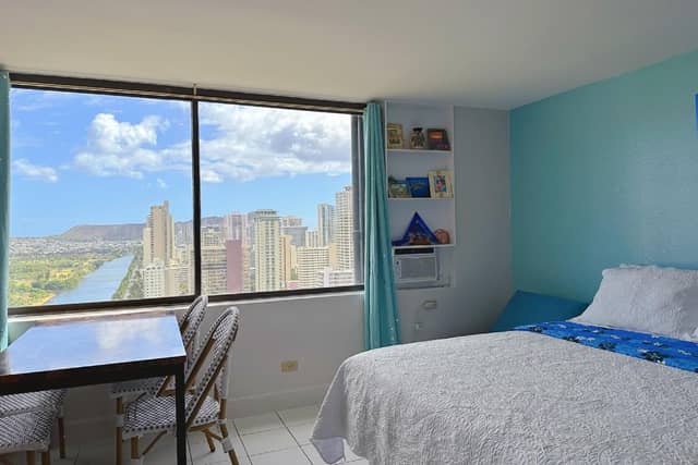 Waikiki Condo High Floor Views Beaches Convention Center — photo 4