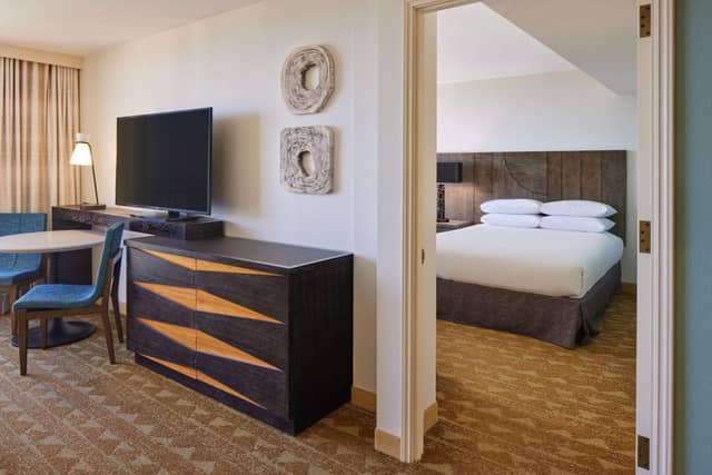 Embassy Suites by Hilton Waikiki Beach Walk — photo 5