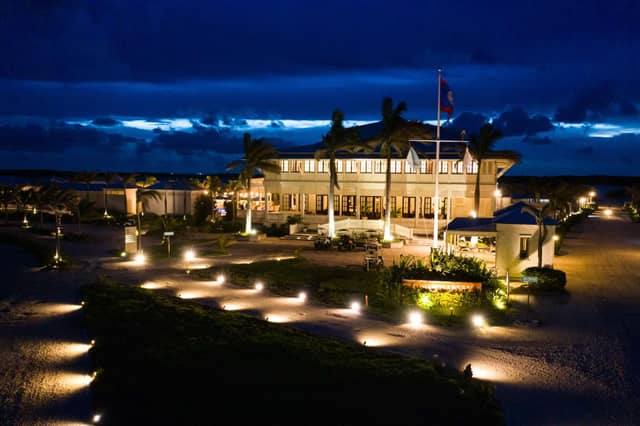 Mahogany Bay Resort and Beach Club, Curio Collection — photo 2