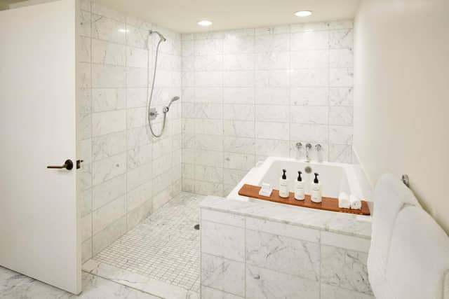 Ka Laʻi Waikiki Beach, LXR Hotels & Resorts — photo 3