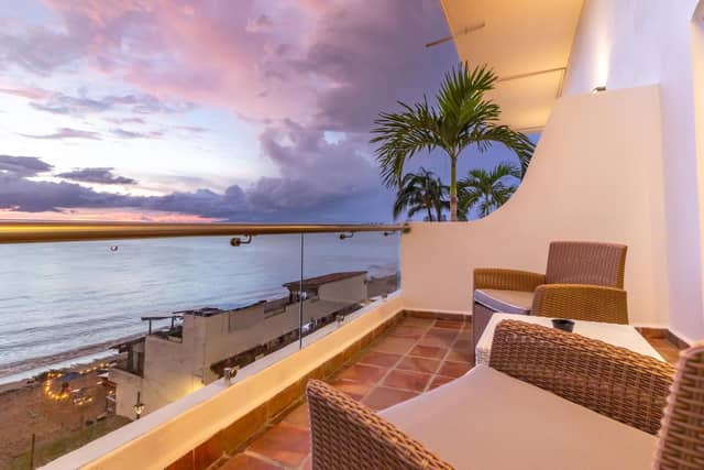 The Paramar Beachfront Boutique Hotel With Breakfast Included - Downtown Malecon — photo 4
