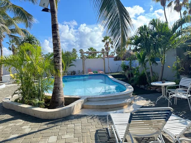 Casalina Garden 2 blocks to Palm Beach & Kitesurfing school — photo 2